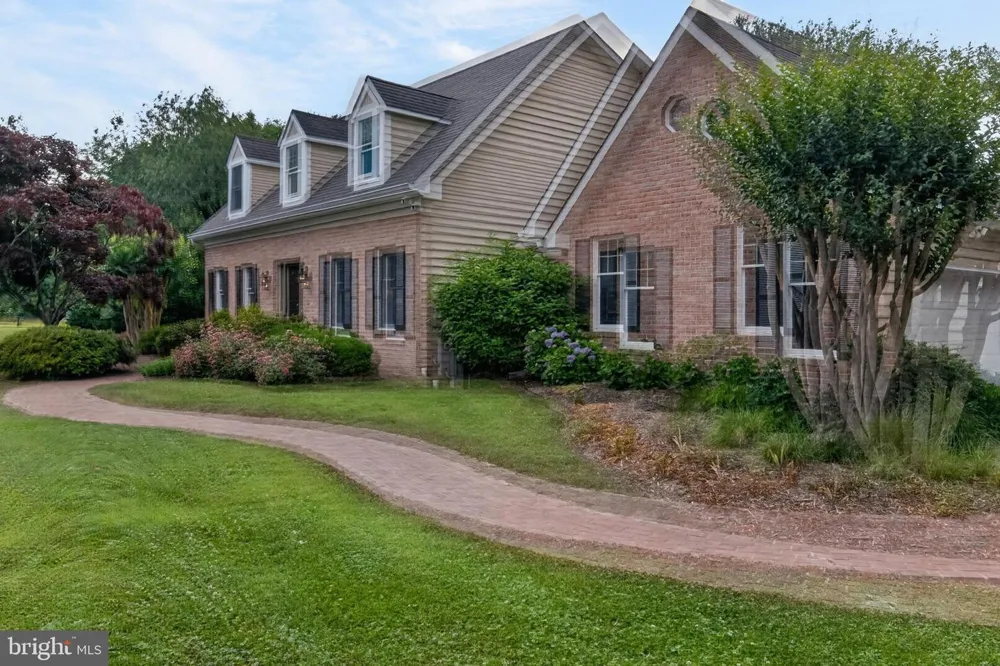 718 WHITEHALL BEACH ROAD Annapolis, MD 21409