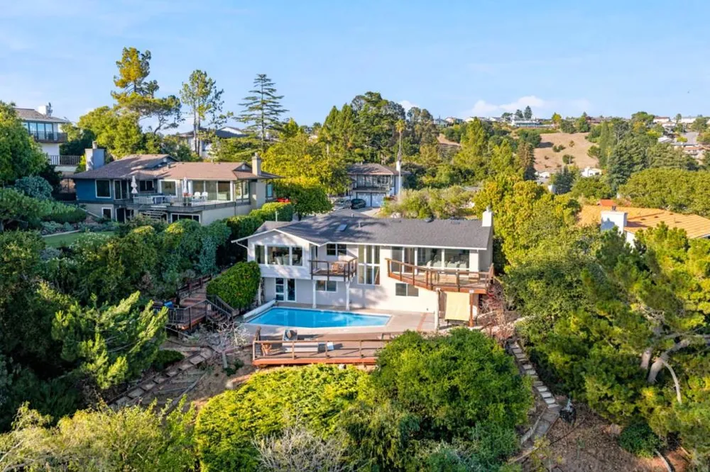 28009 Nob Hill Court Hayward, CA 94542