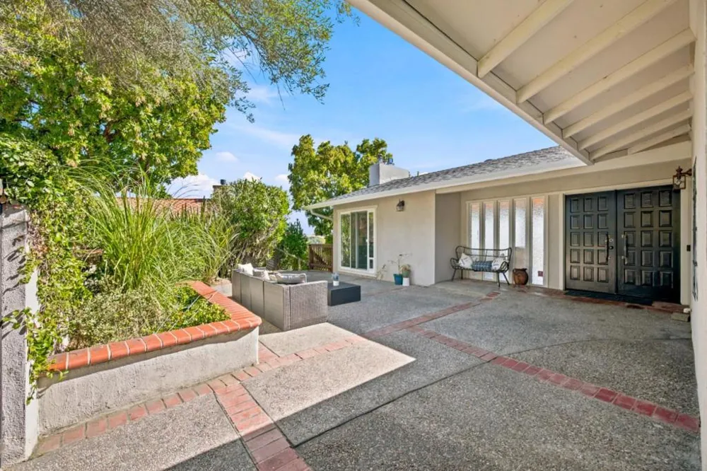 28009 Nob Hill Court Hayward, CA 94542
