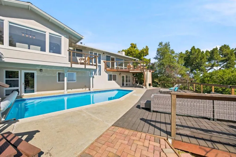 28009 Nob Hill Court Hayward, CA 94542