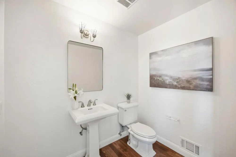 28009 Nob Hill Court Hayward, CA 94542