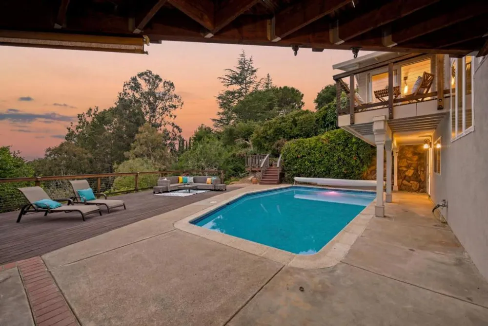 28009 Nob Hill Court Hayward, CA 94542