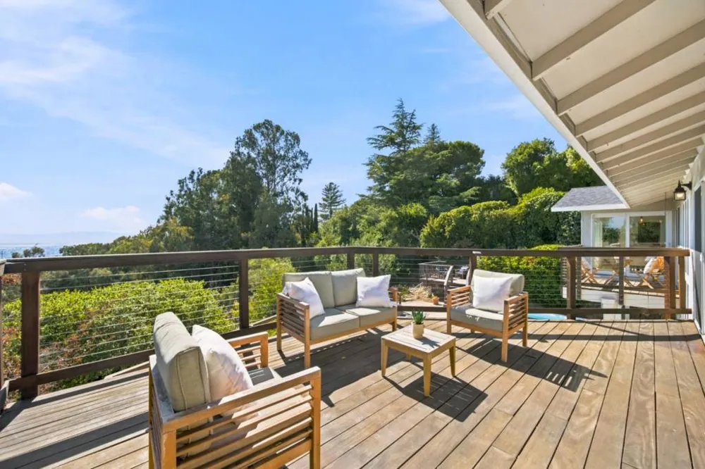28009 Nob Hill Court Hayward, CA 94542