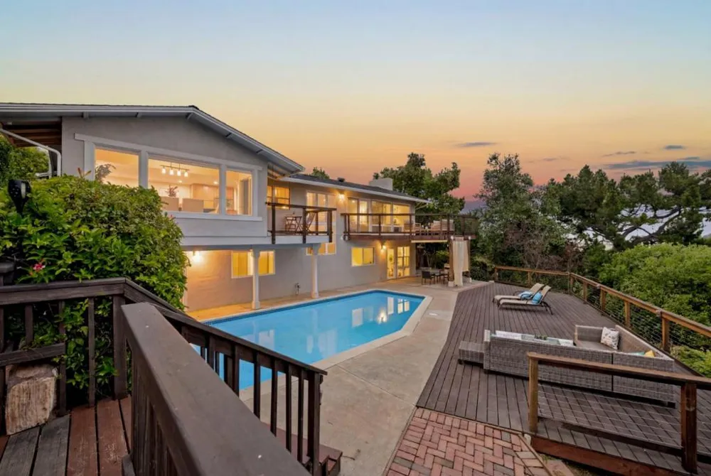 28009 Nob Hill Court Hayward, CA 94542