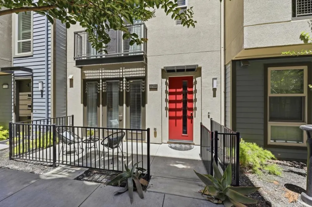 1709 Ironwood Lane Milpitas, CA 95035