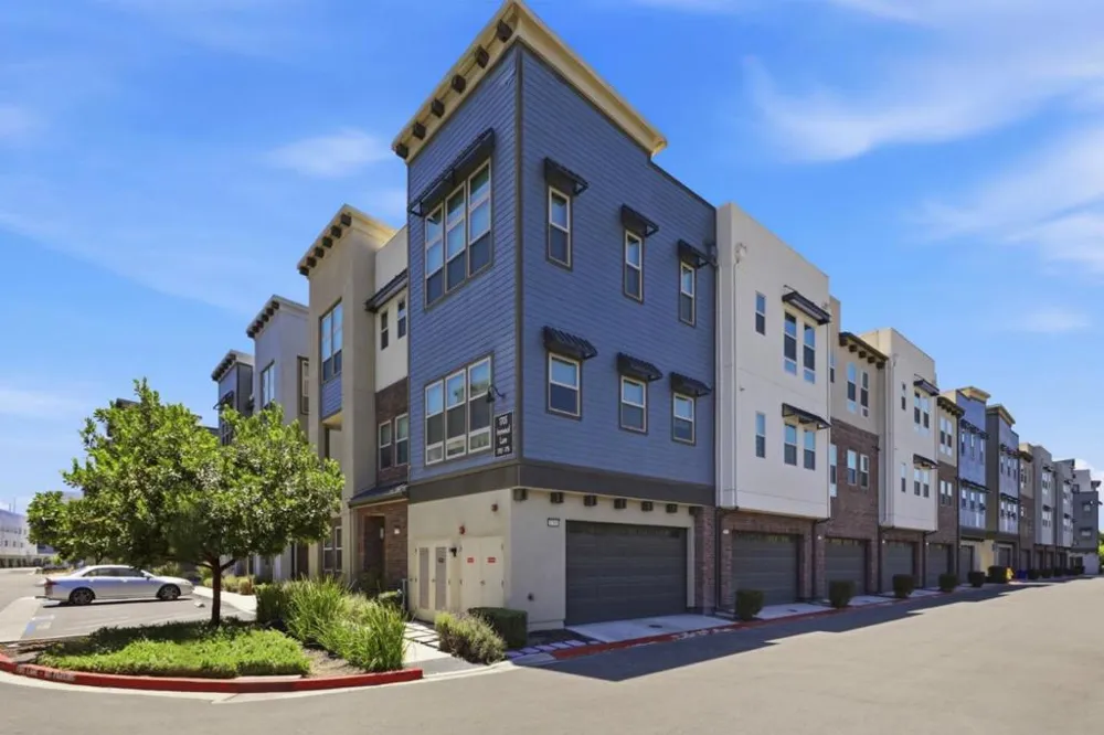 1709 Ironwood Lane Milpitas, CA 95035