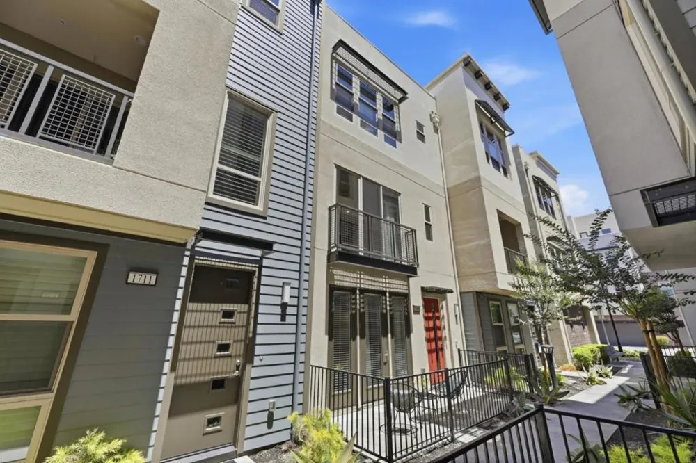1709 Ironwood Lane Milpitas, CA 95035