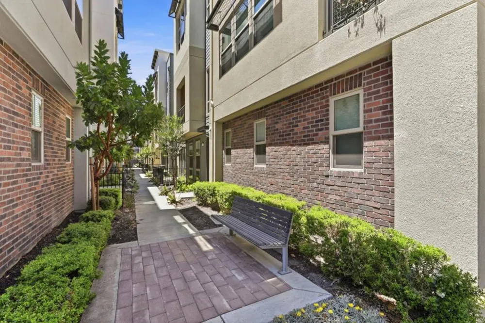 1709 Ironwood Lane Milpitas, CA 95035
