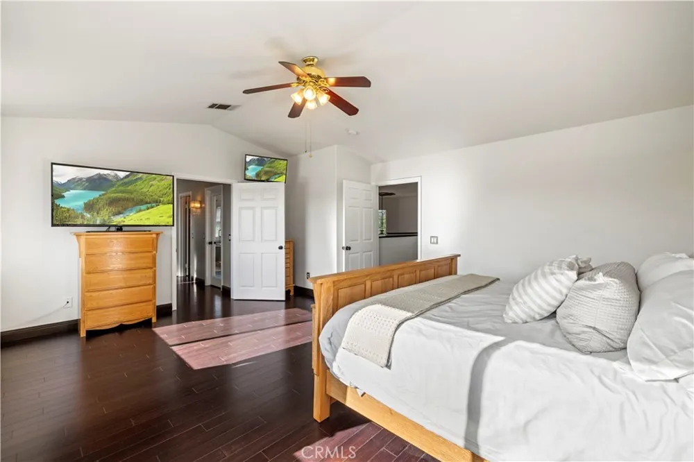 30479 Mallorca Pl Castaic, CA 91384