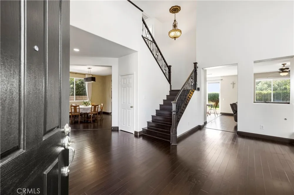 30479 Mallorca Pl Castaic, CA 91384