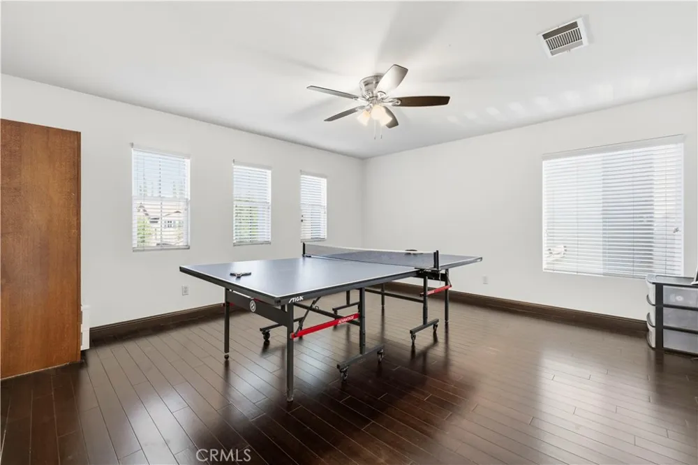 30479 Mallorca Pl Castaic, CA 91384