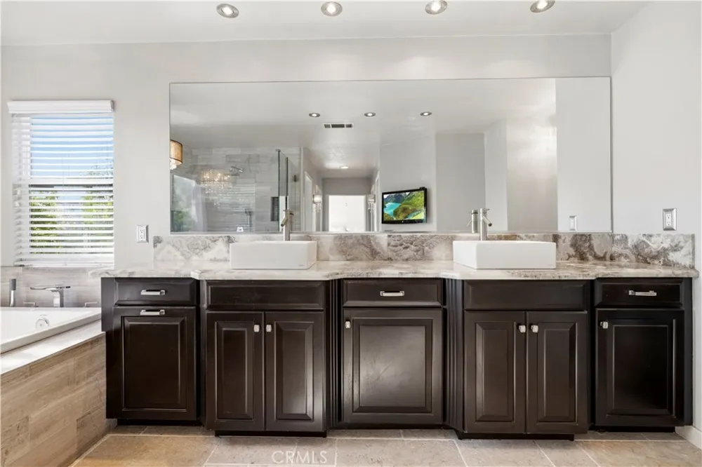 30479 Mallorca Pl Castaic, CA 91384