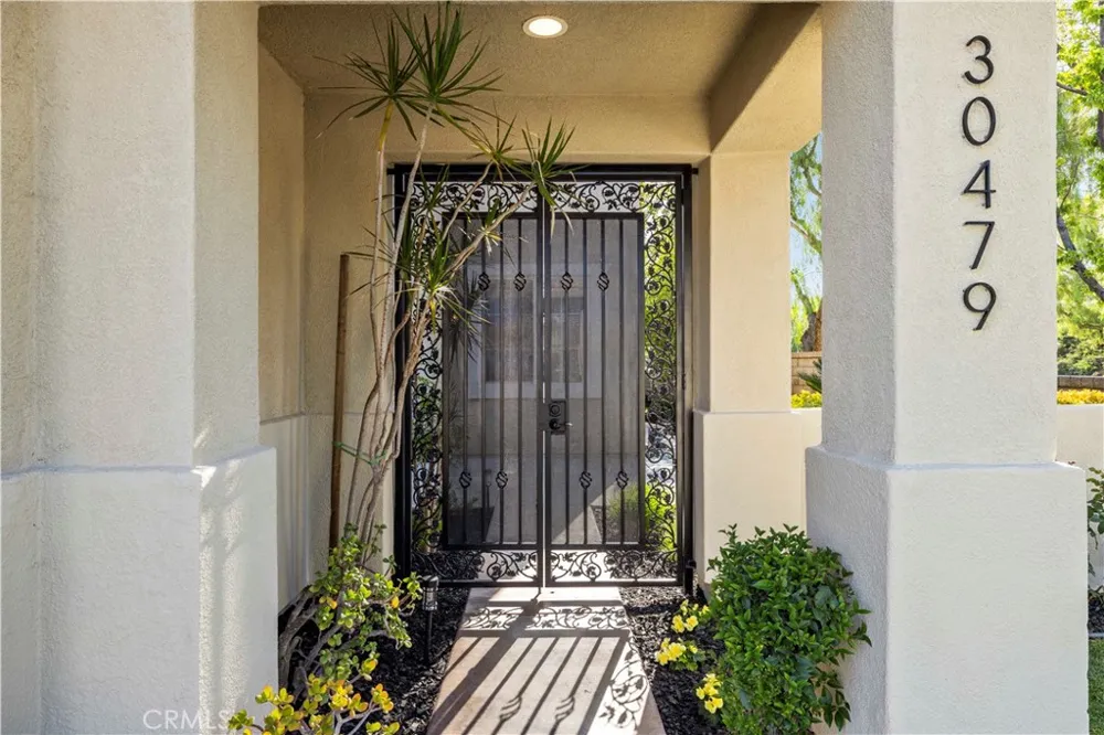 30479 Mallorca Pl Castaic, CA 91384