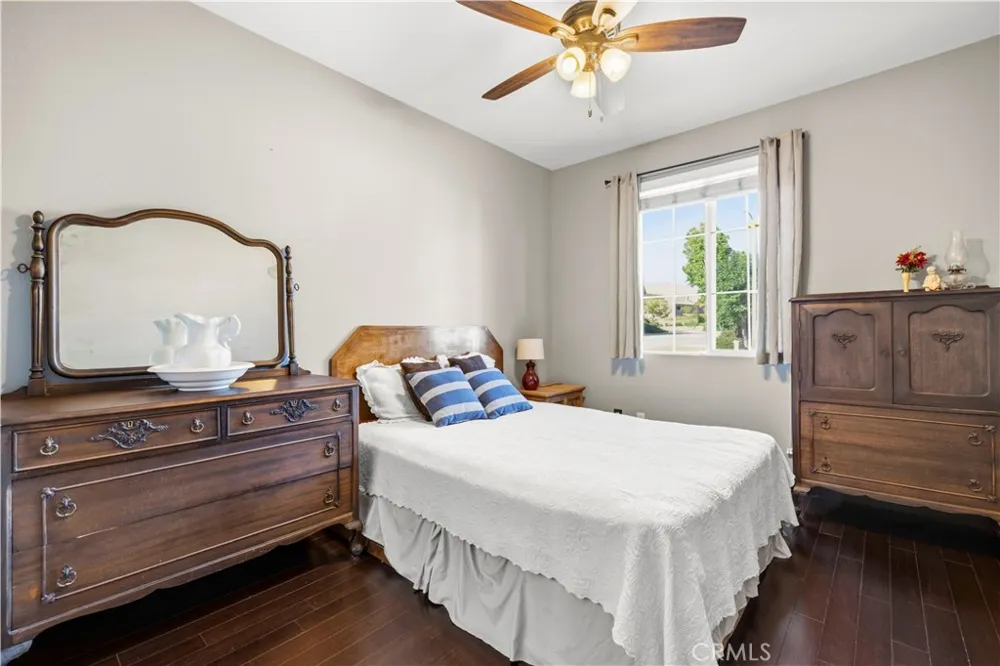 30479 Mallorca Pl Castaic, CA 91384