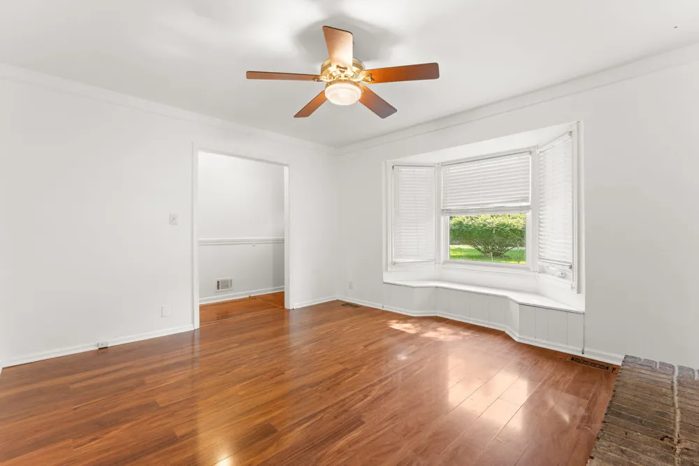22475 Nancy Avenue Southfield, MI 48033