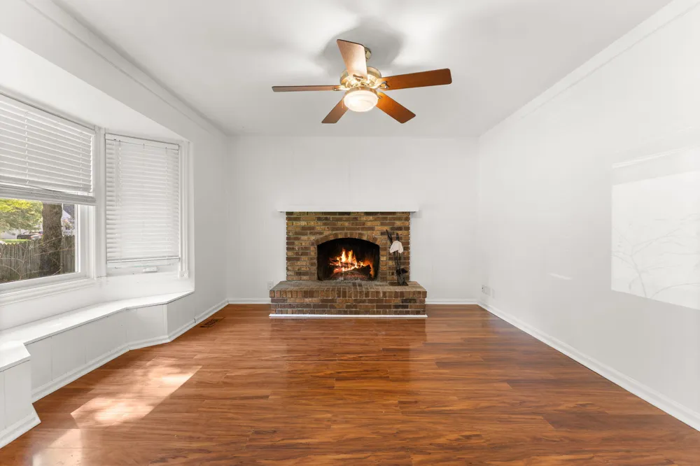 22475 Nancy Avenue Southfield, MI 48033