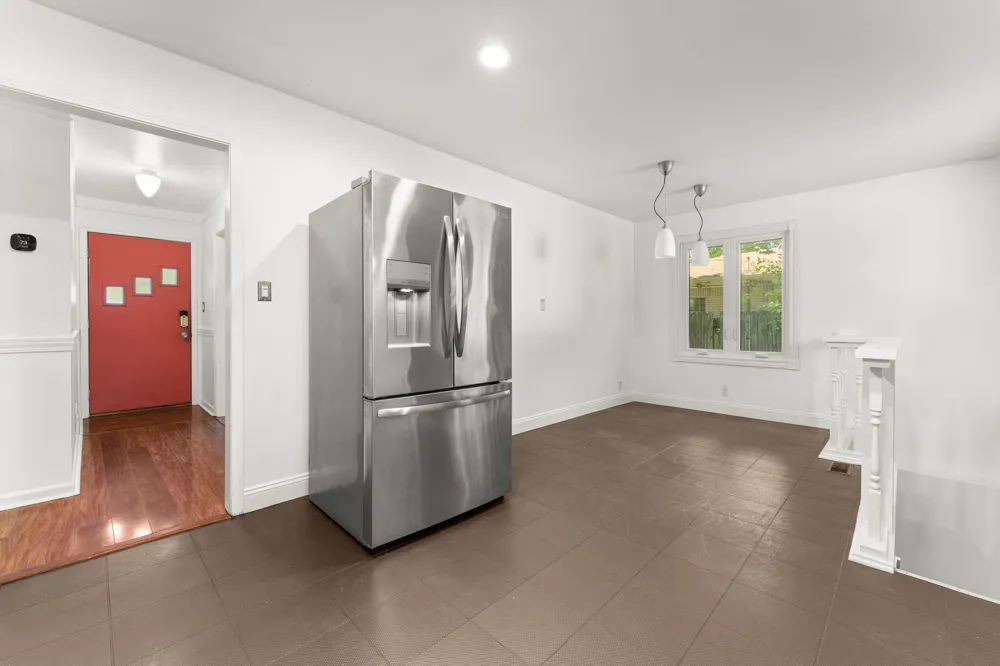 22475 Nancy Avenue Southfield, MI 48033
