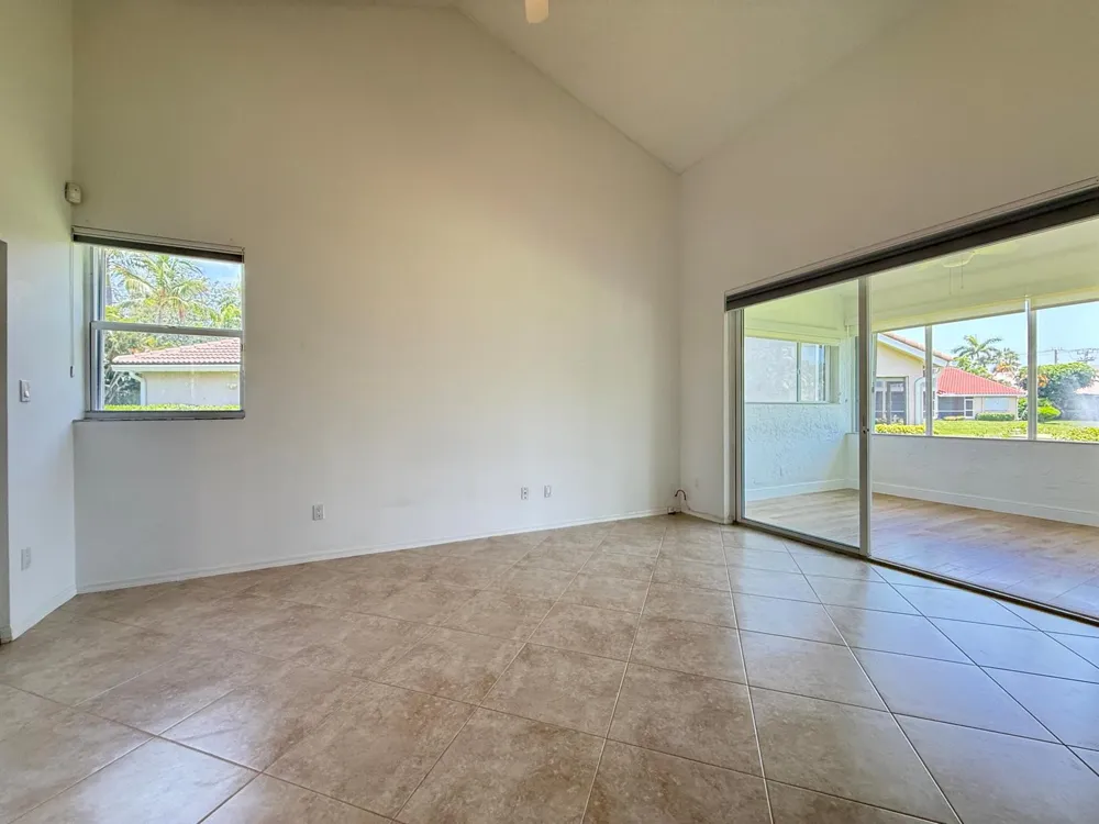 225 Lakeshore Drive Hypoluxo, FL 33462