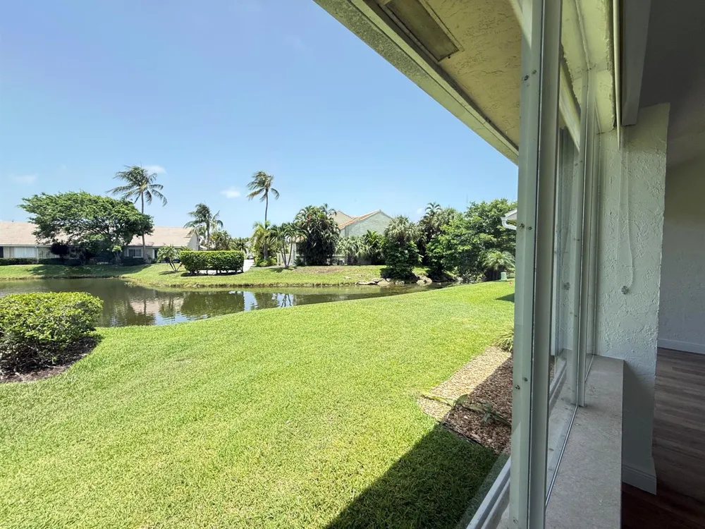 225 Lakeshore Drive Hypoluxo, FL 33462