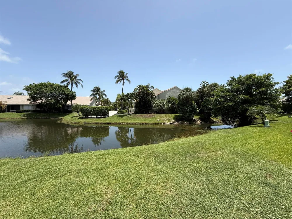 225 Lakeshore Drive Hypoluxo, FL 33462