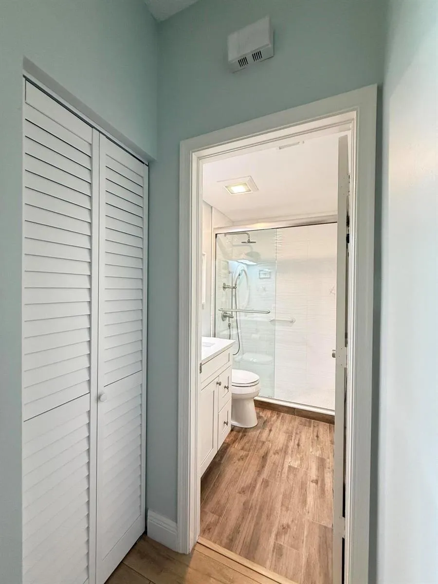 225 Lakeshore Drive Hypoluxo, FL 33462