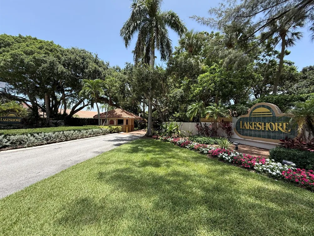 225 Lakeshore Drive Hypoluxo, FL 33462