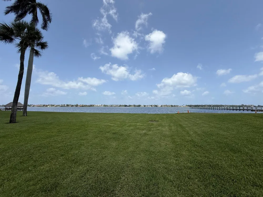 225 Lakeshore Drive Hypoluxo, FL 33462