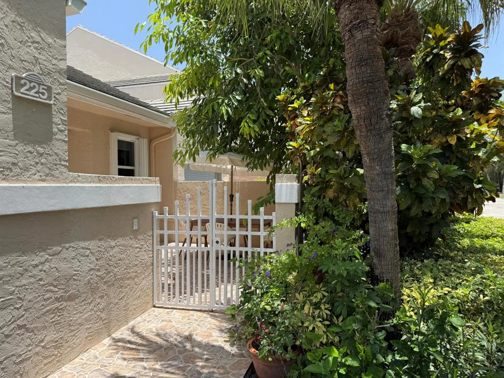 225 Lakeshore Drive Hypoluxo, FL 33462