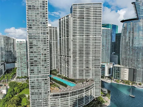 475 Brickell Ave #3111