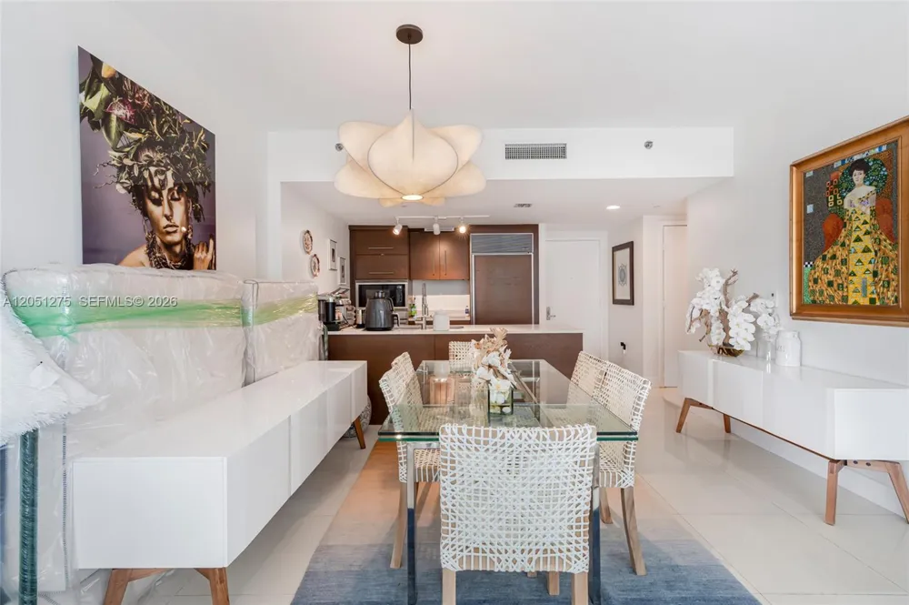 475 Brickell Ave #3111 Miami, FL 33131