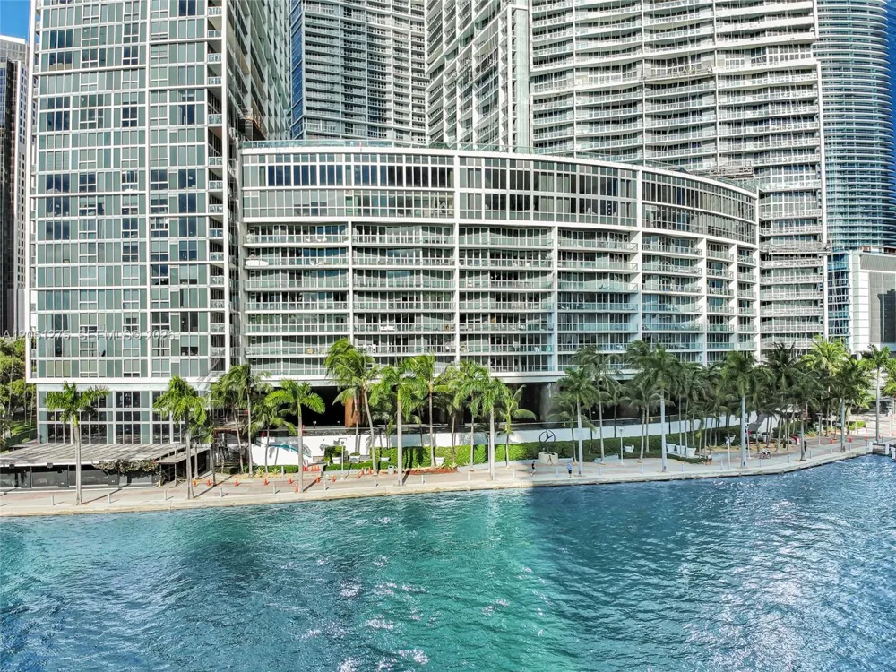475 Brickell Ave #3111 Miami, FL 33131