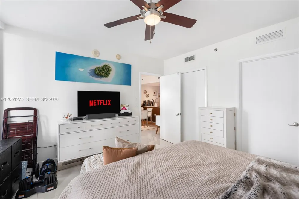 475 Brickell Ave #3111 Miami, FL 33131