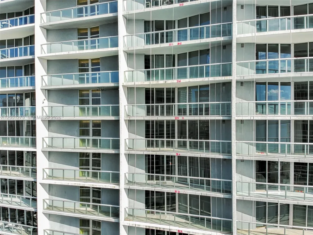 475 Brickell Ave #3111 Miami, FL 33131