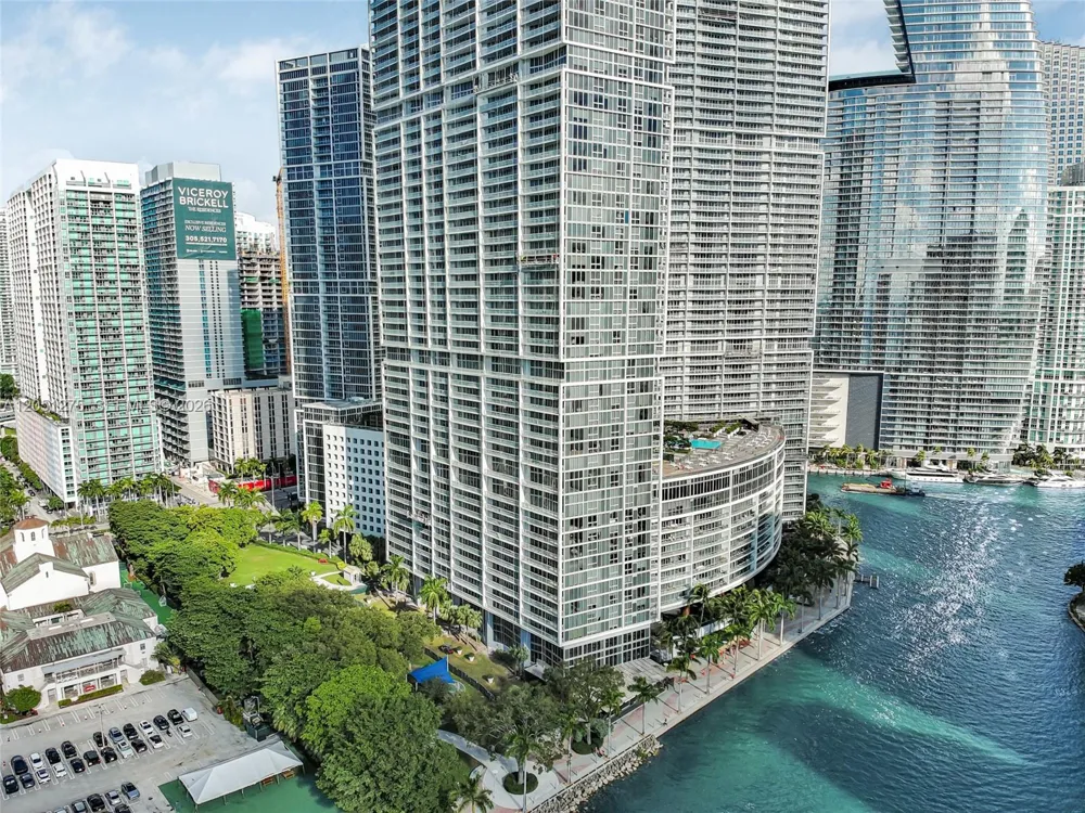 475 Brickell Ave #3111 Miami, FL 33131