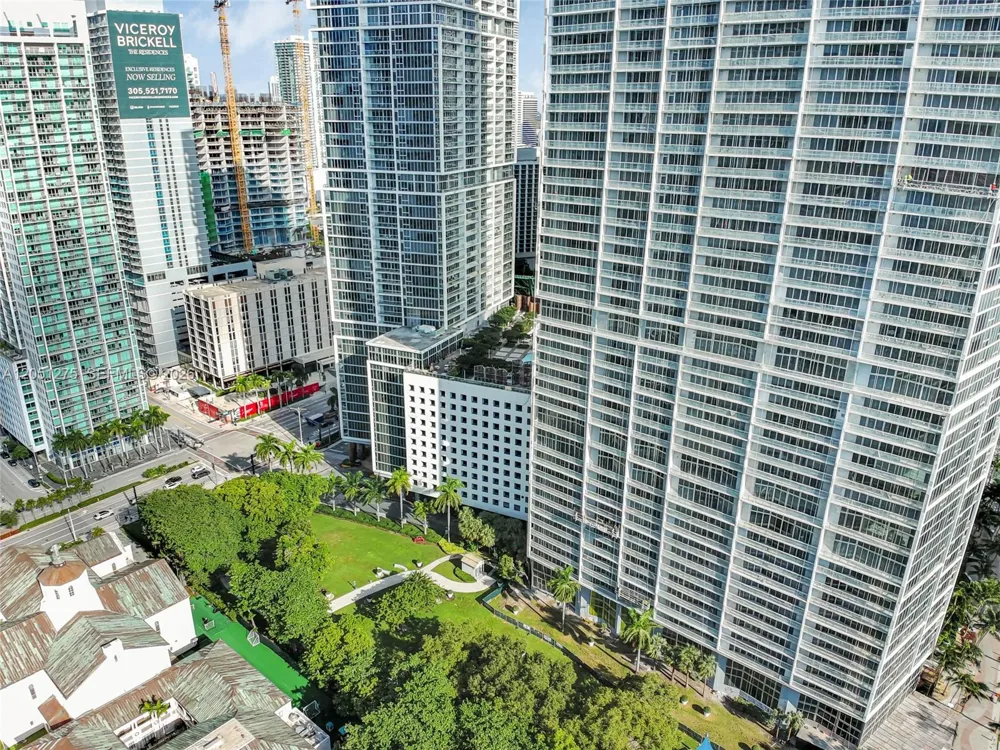 475 Brickell Ave #3111 Miami, FL 33131