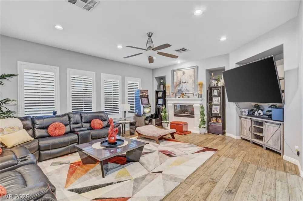 3307 Alpine Lily Drive Las Vegas, NV 89141