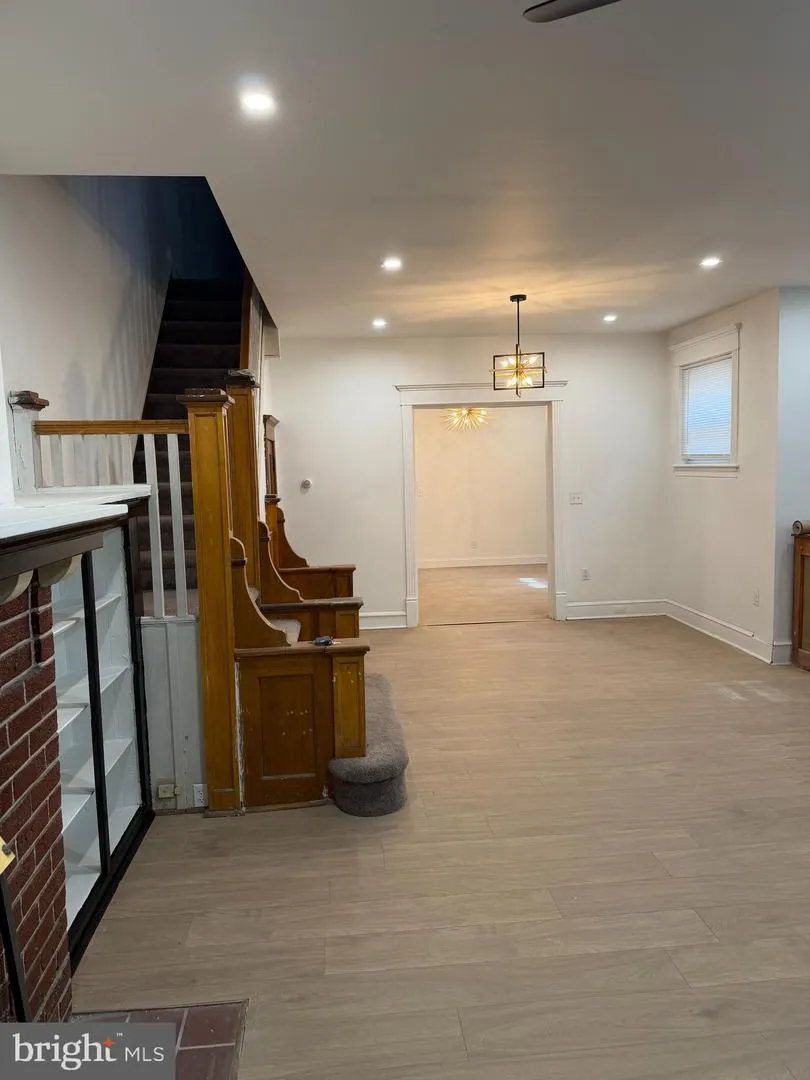 1620 LINDLEY AVENUE Philadelphia, PA 19141