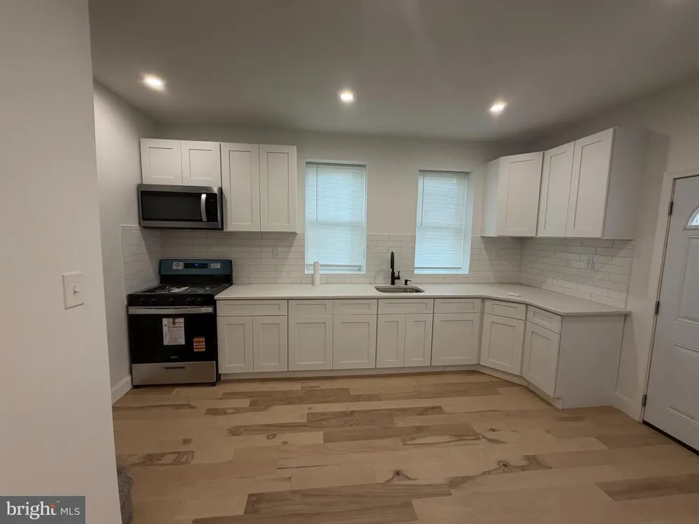 1620 LINDLEY AVENUE Philadelphia, PA 19141