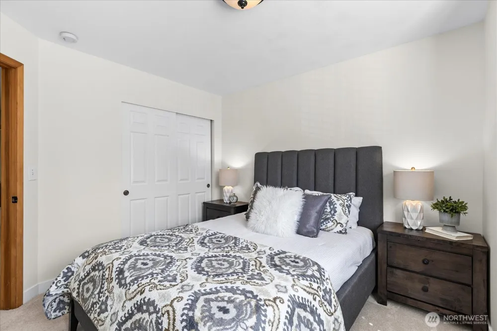 13225 59th Avenue W Edmonds, WA 98026