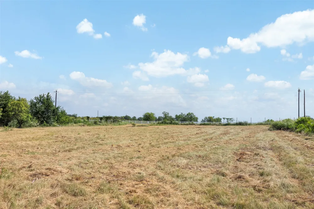 6399 Taylorsville Road Dale, TX 78616