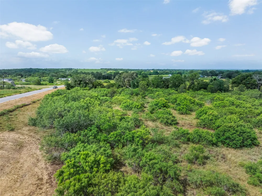 6399 Taylorsville Road Dale, TX 78616