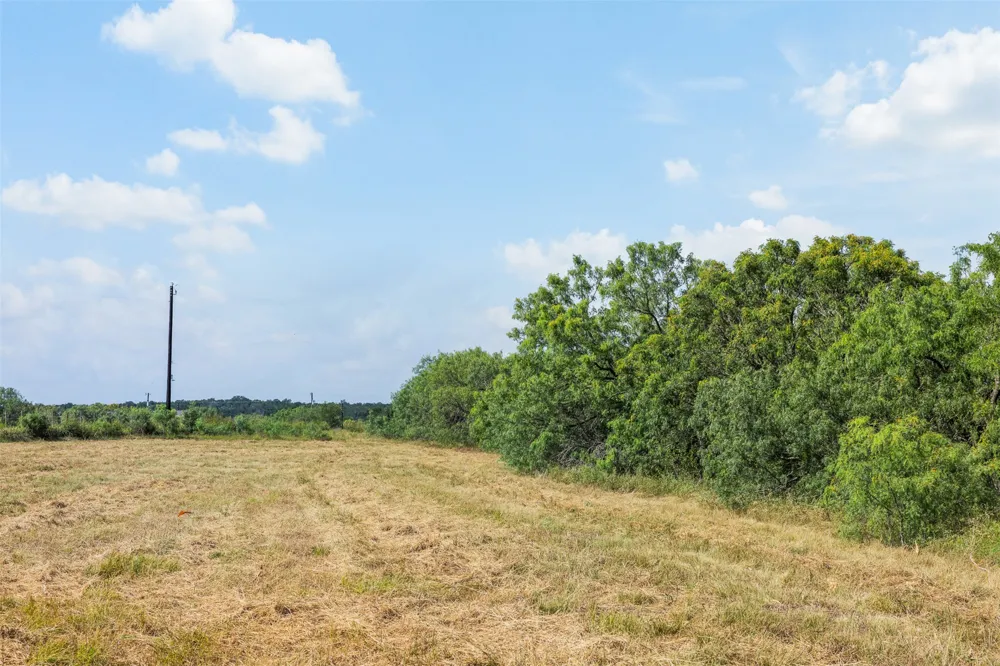 6399 Taylorsville Road Dale, TX 78616