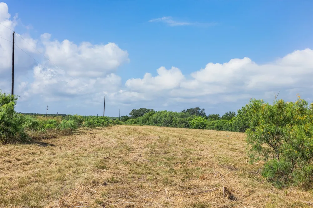 6399 Taylorsville Road Dale, TX 78616