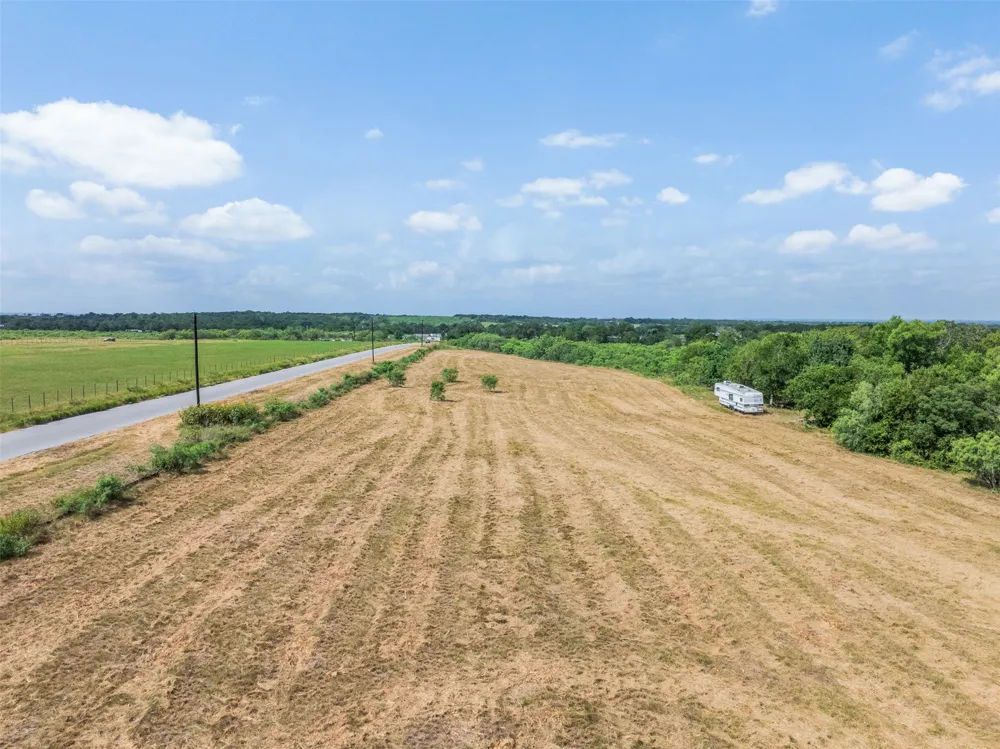 6399 Taylorsville Road Dale, TX 78616