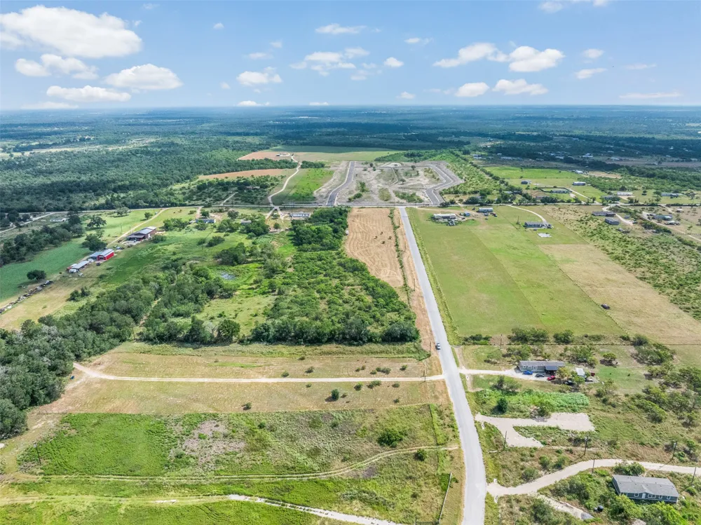 6399 Taylorsville Road Dale, TX 78616