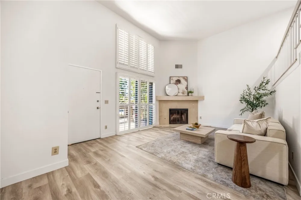 1931 E Huntington Dr #F Duarte, CA 91010
