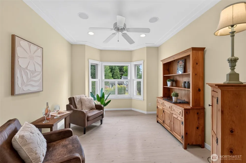 304 Antonie Avenue Eatonville, WA 98328
