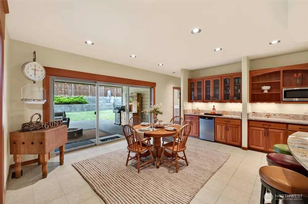 304 Antonie Avenue Eatonville, WA 98328