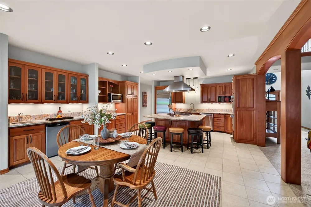 304 Antonie Avenue Eatonville, WA 98328