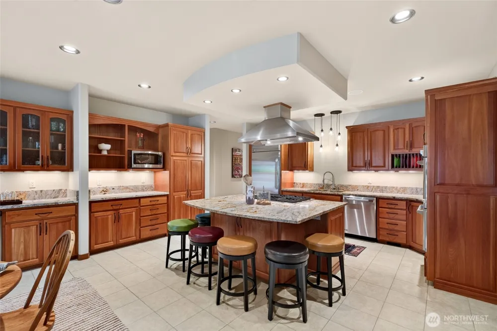 304 Antonie Avenue Eatonville, WA 98328